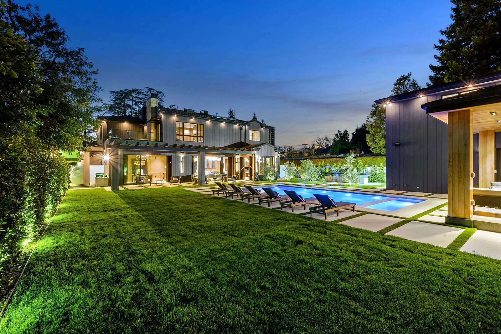 How much can you borrow for a large mortgage in 2026?