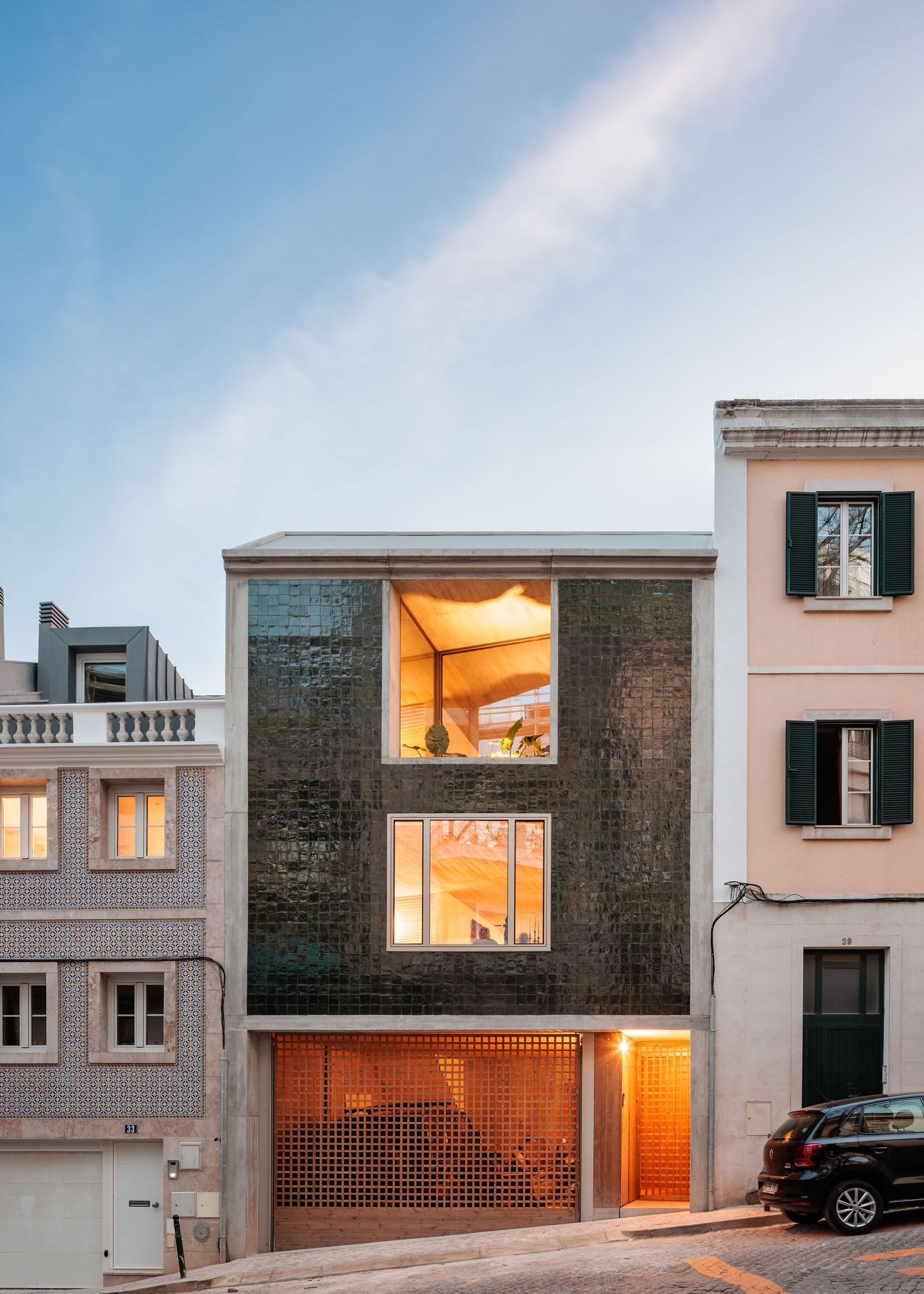 Lisbon vs Porto luxury property: investment comparison for 2026