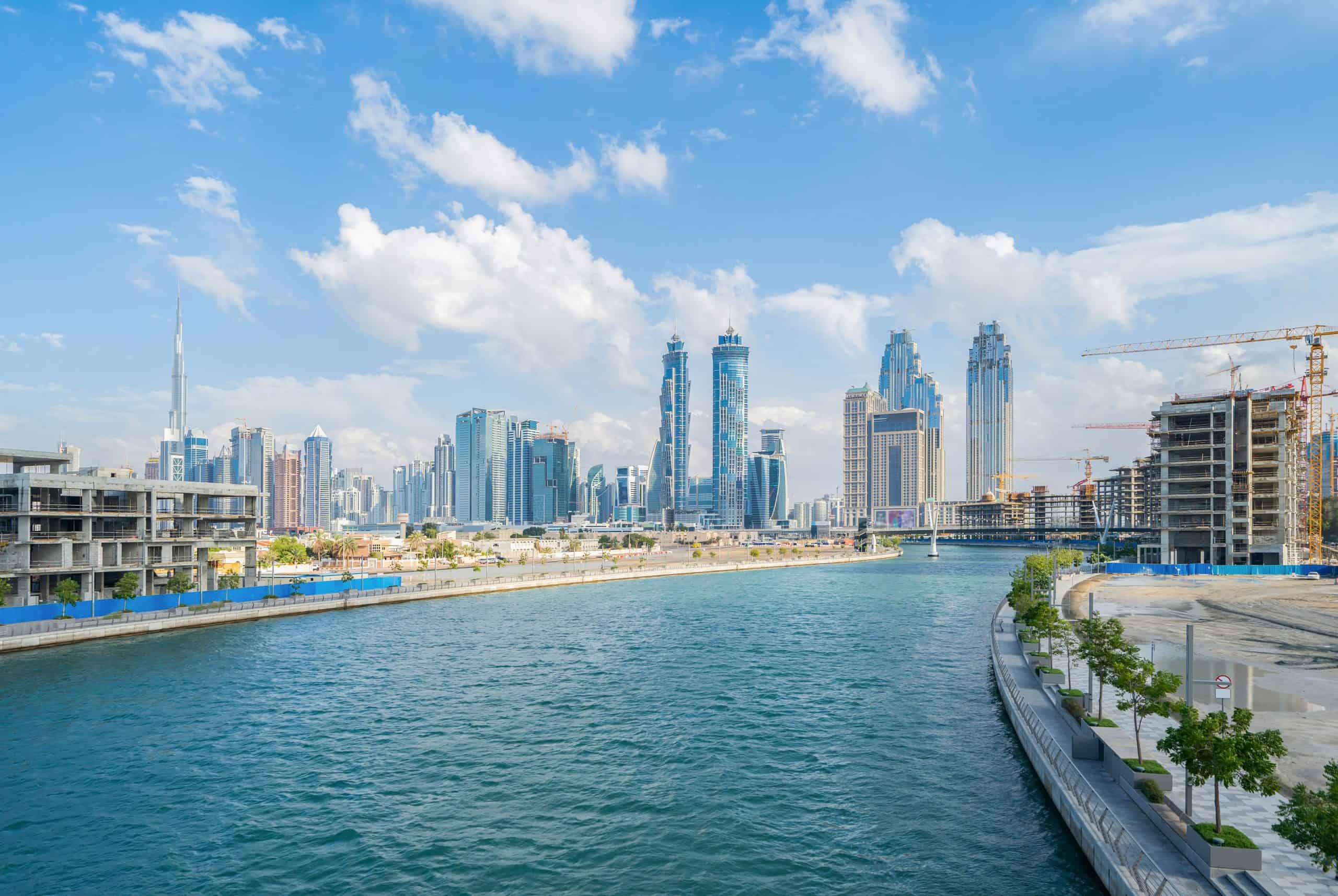 What Is the Minimum Salary to Qualify for a Home Loan in the UAE? Your Complete 2025 Guide