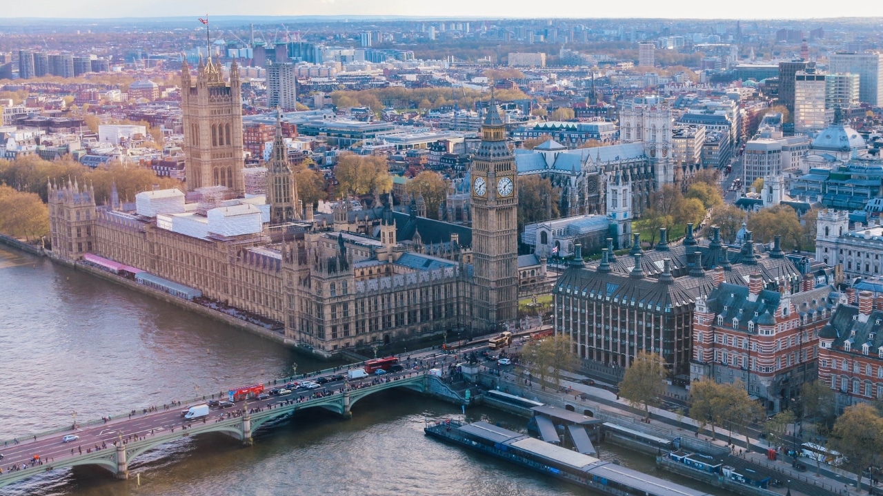 UK House Price Growth Slows to 2.1% as Tax Reform Speculation Builds