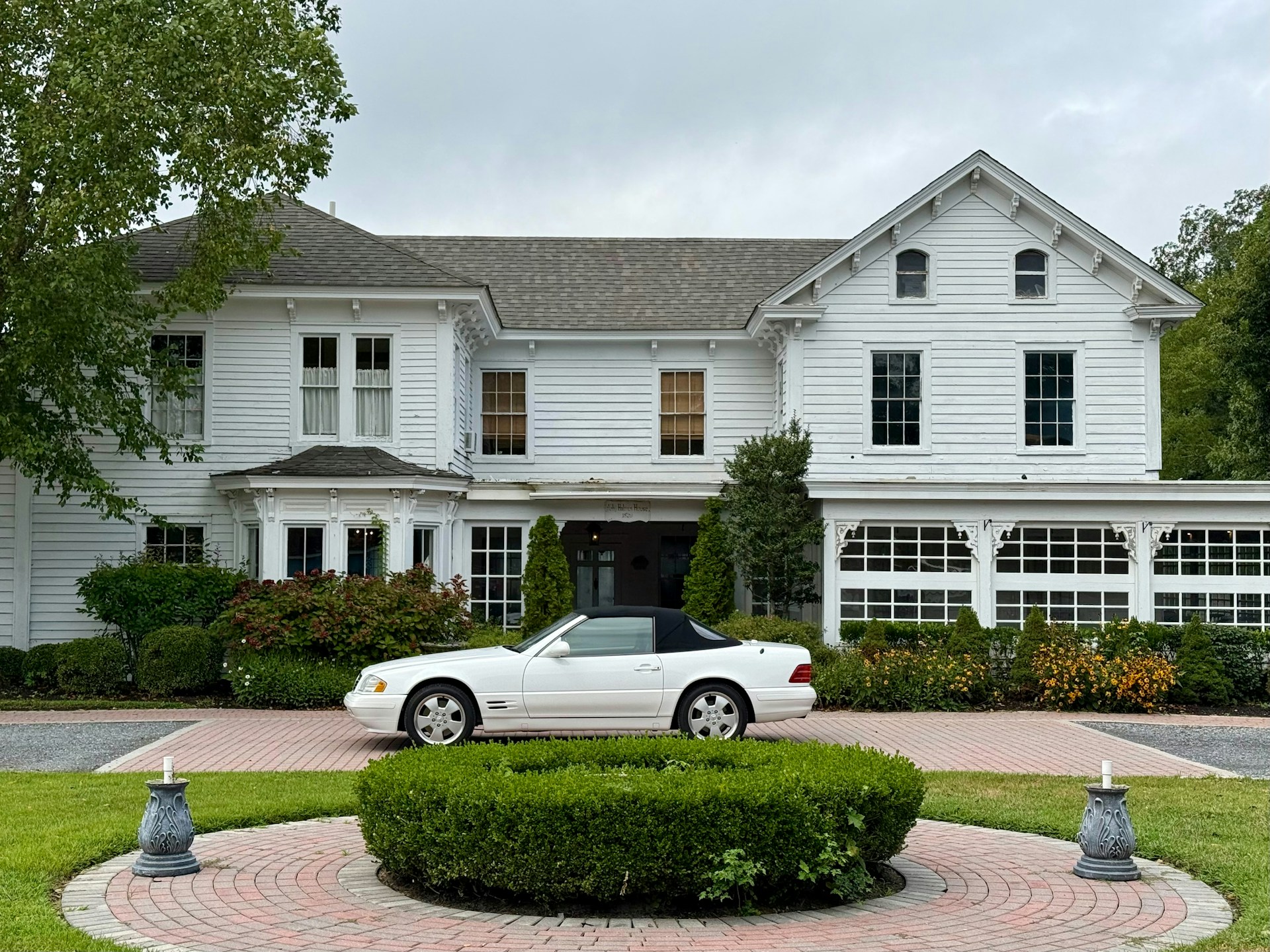 How the Wealthy Use Property to Reduce Tax?