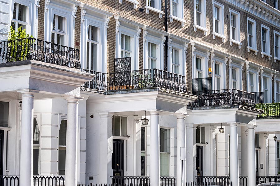 Securing a £1.26 Million Bridging Loan for a UK Expat