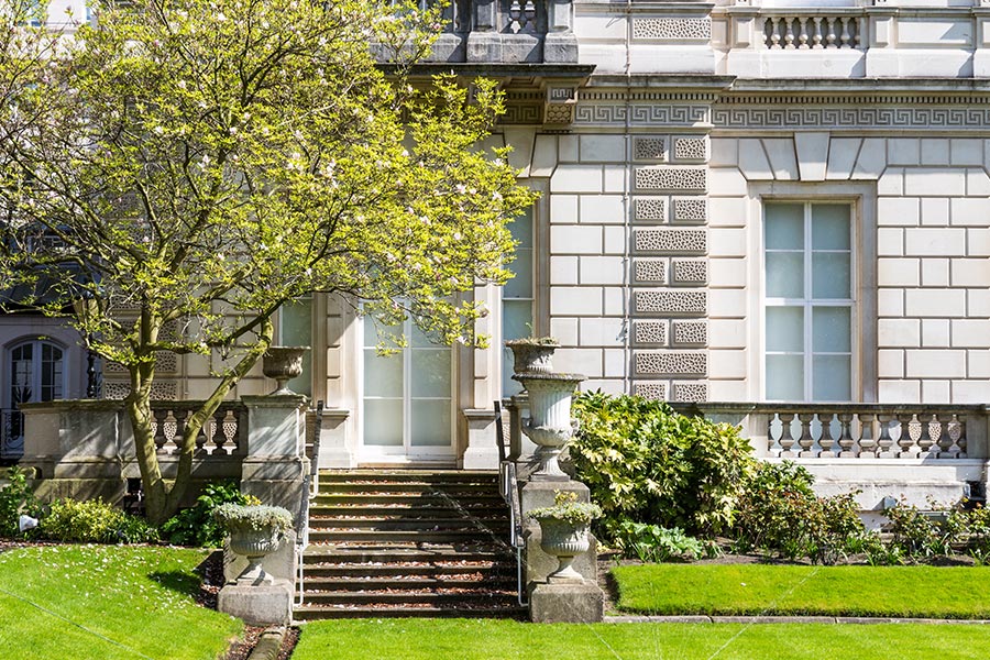 £1.85 Million Interest-Only Private Bank Mortgage for a High-Earning Professional